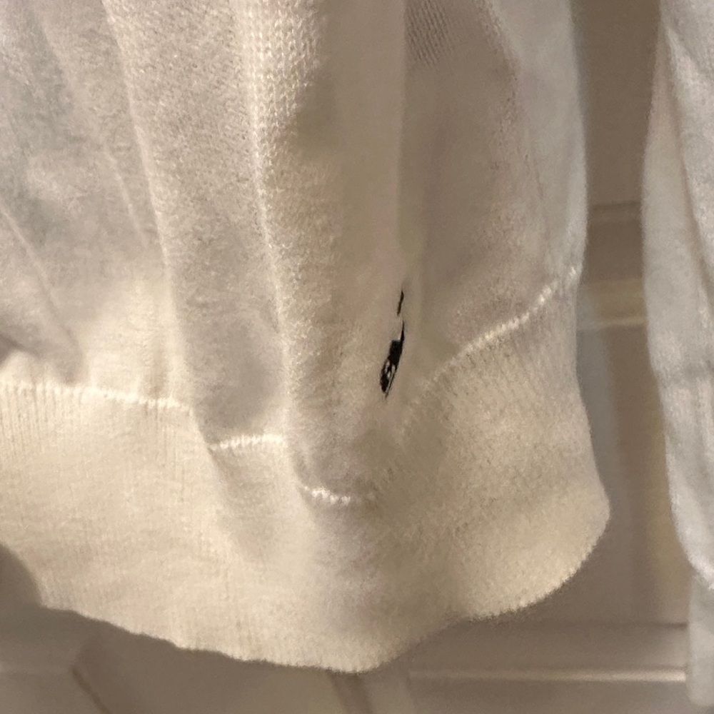 Vineyard Vines White Scalloped Cardigan - Picture 4 of 5